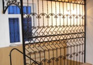Кованые ограды и ограждения – в каждый дом