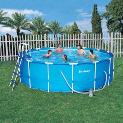 Каркасный бассейн – идеальный для дачи